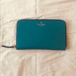 Gently Used - Kate Spade Travel Wallet